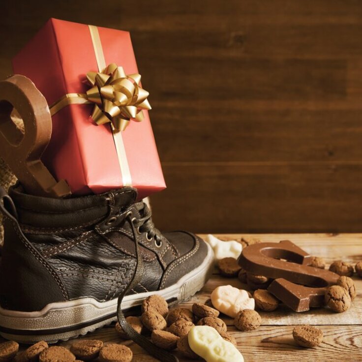 Schoencadeaus voor Thuis: Sinterklaas Gezelligheid met Kaart- en Dobbelplezier (Feestdagen)